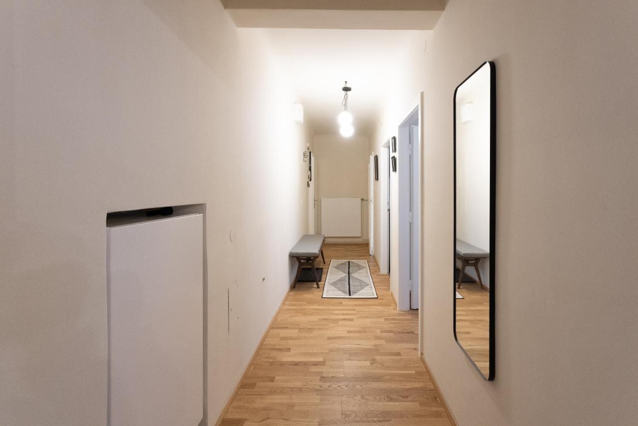 Chic 1-Bed Apt By Canal Walk To Historic Centre Viena Exterior foto